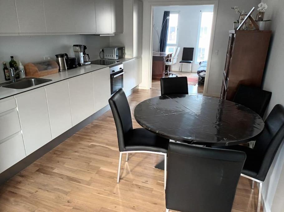 Fully Equipped Apartment, 15 Min To Downtown Copenhague